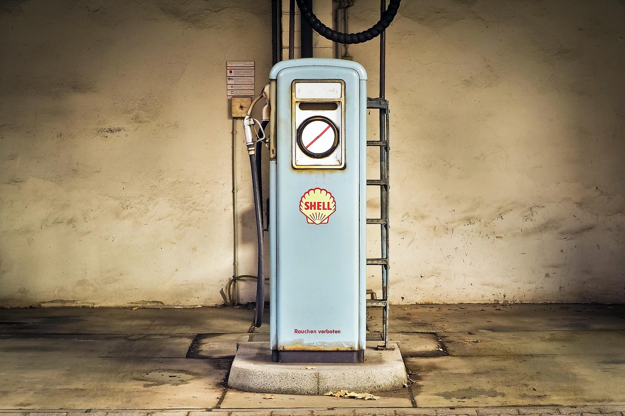 Old Van Fuel Transfer? Siphon It Safely & Easily